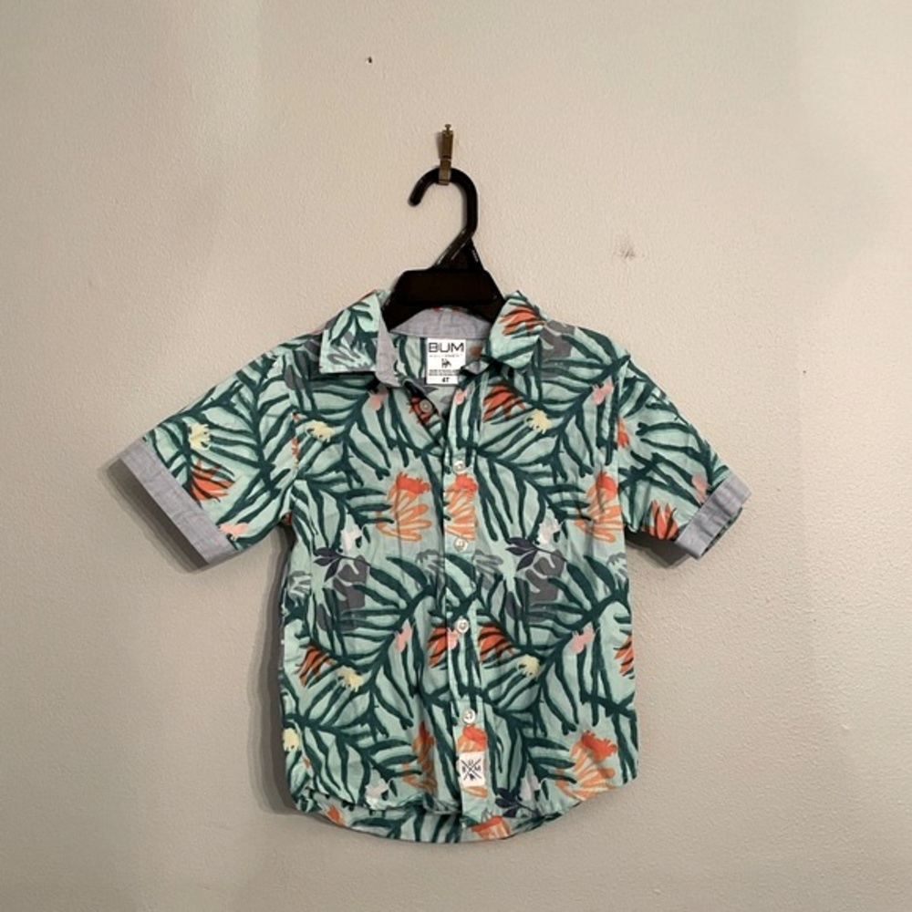 BUM Toddler Green Button Down Shirt with Leave and Animals 4T